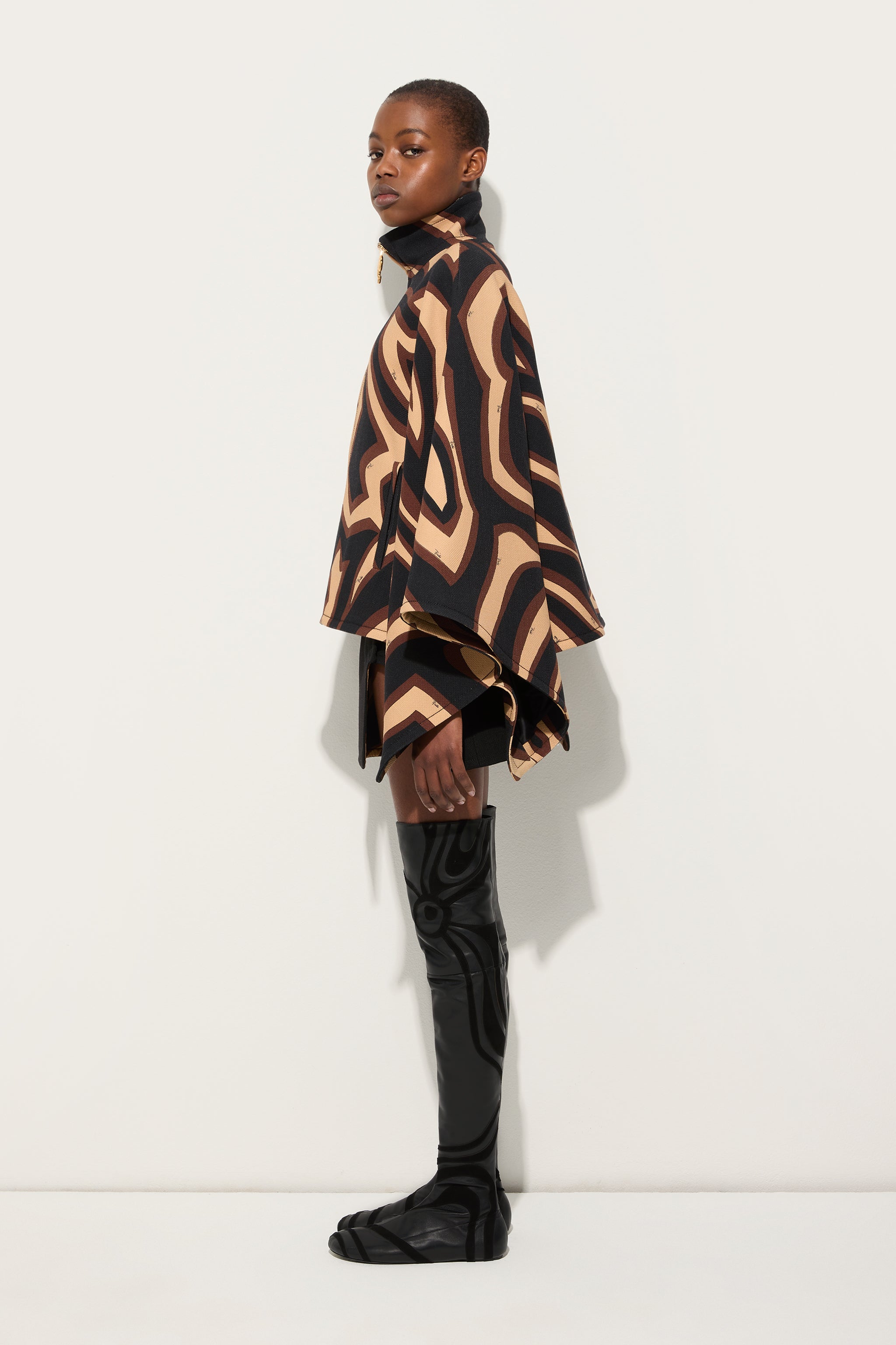 Pucci Labirinto Print Grand Poudre Cape