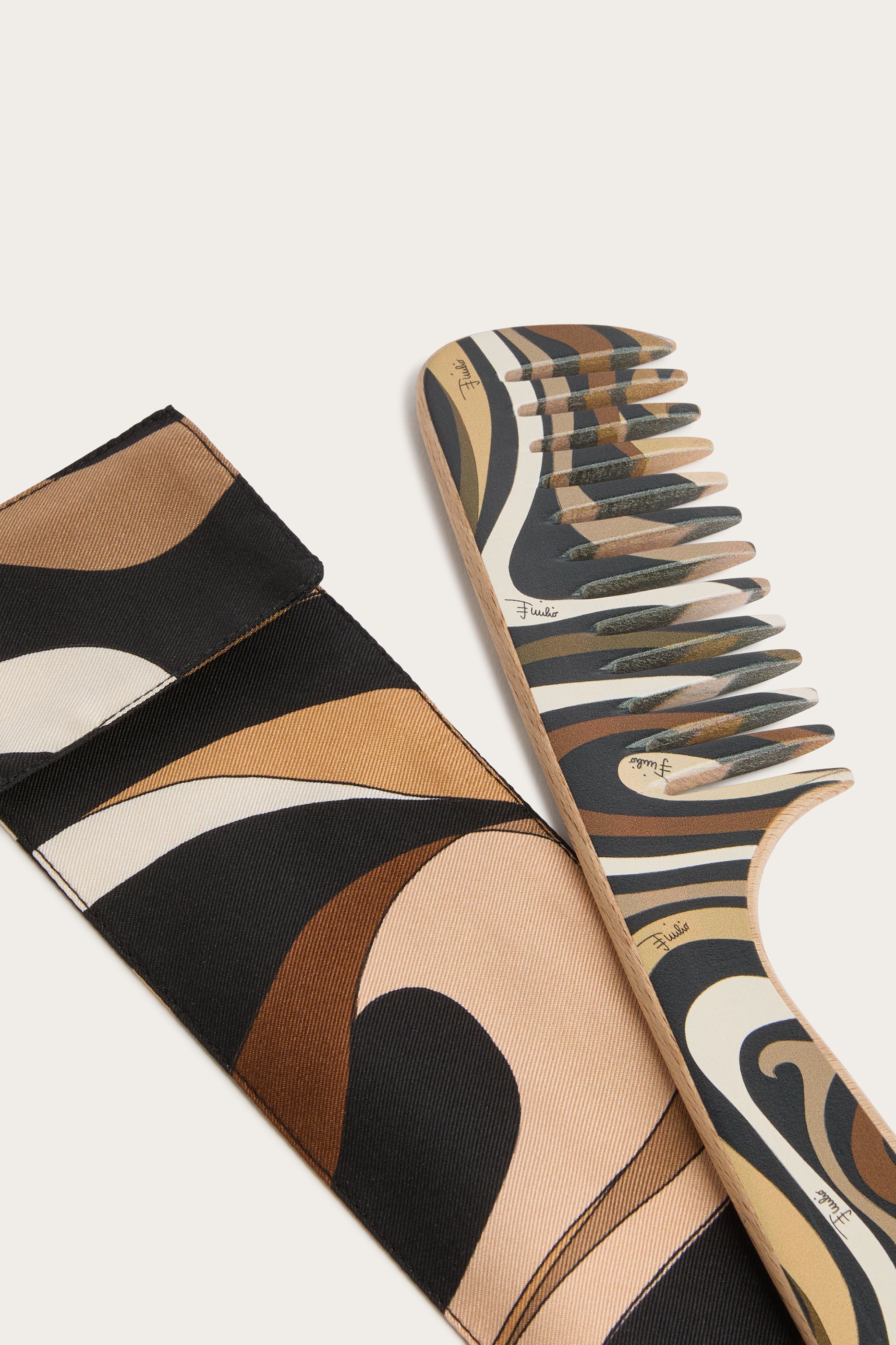 Pucci Comb with Marmo Print Case
