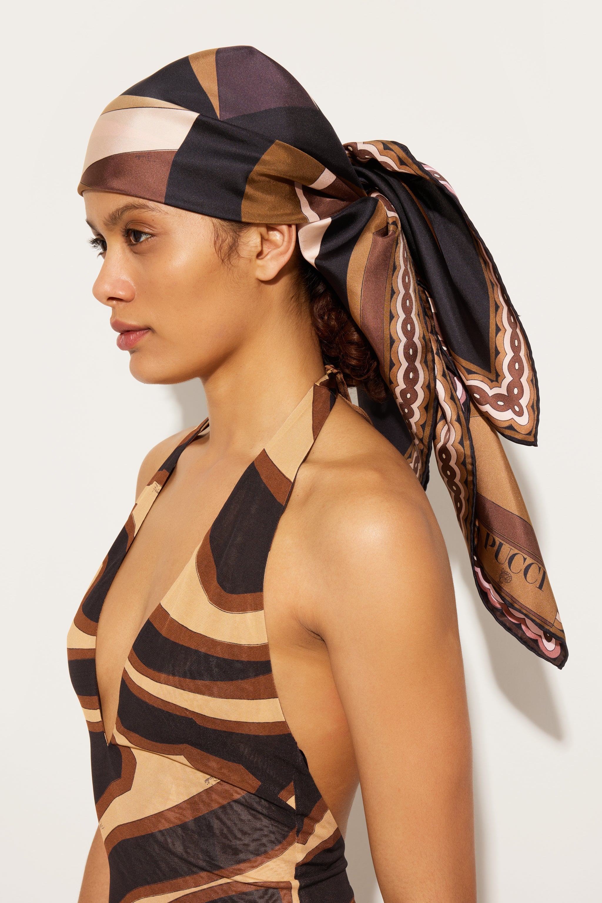 Pucci Hawaii Print Carre