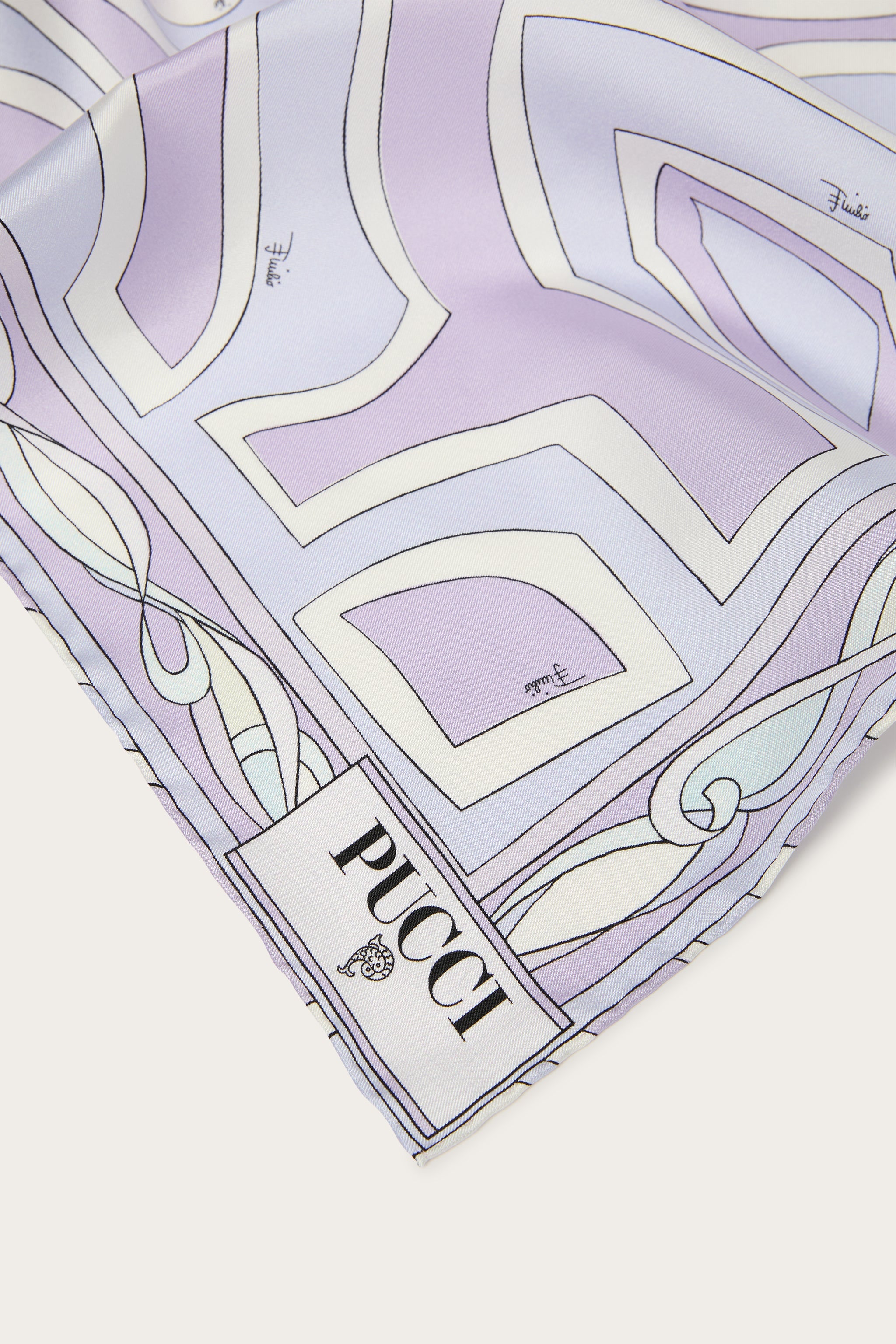 Pucci Labirinto Print Small Carre